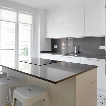 Larroka By Feelfree Lägenhet