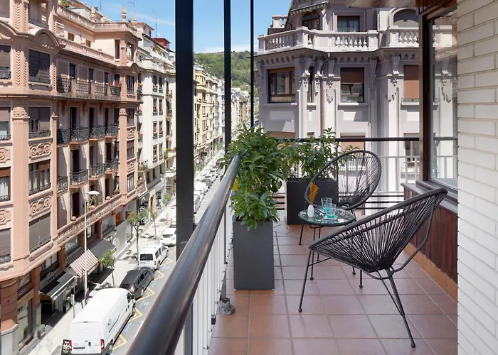 Διαμέρισμα Larroka By Feelfree